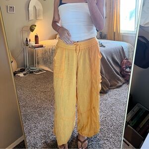 Yellow urban renewal lenon pants